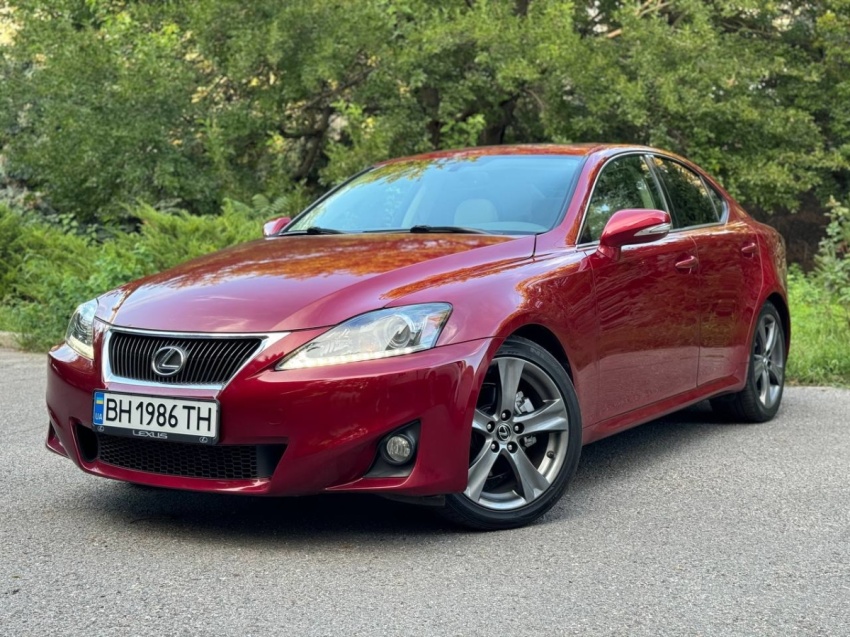 Lexus IS 2013