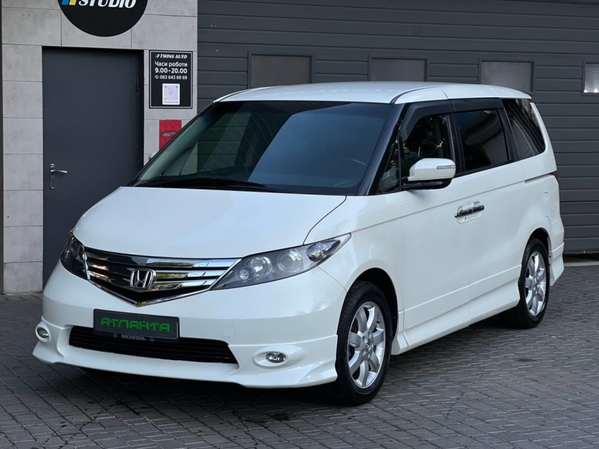 Honda Elysion 2011