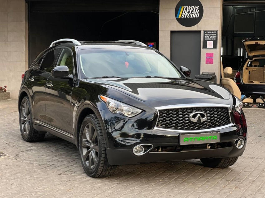 Infiniti QX70 2017