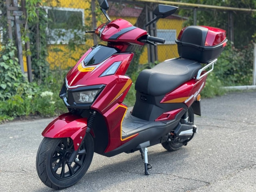 Електроскутер MAXXTER LEON 2500W 2025