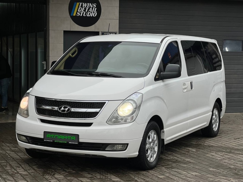 Hyundai H-1 Оригінальний пасажир 2012 Hyundai H-1 Оригінальний пасажир 2012