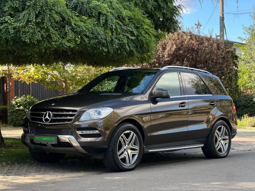 Mercedes-Benz M-Class 2012