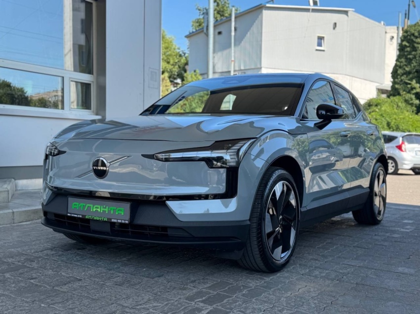 Volvo EX30 2024
