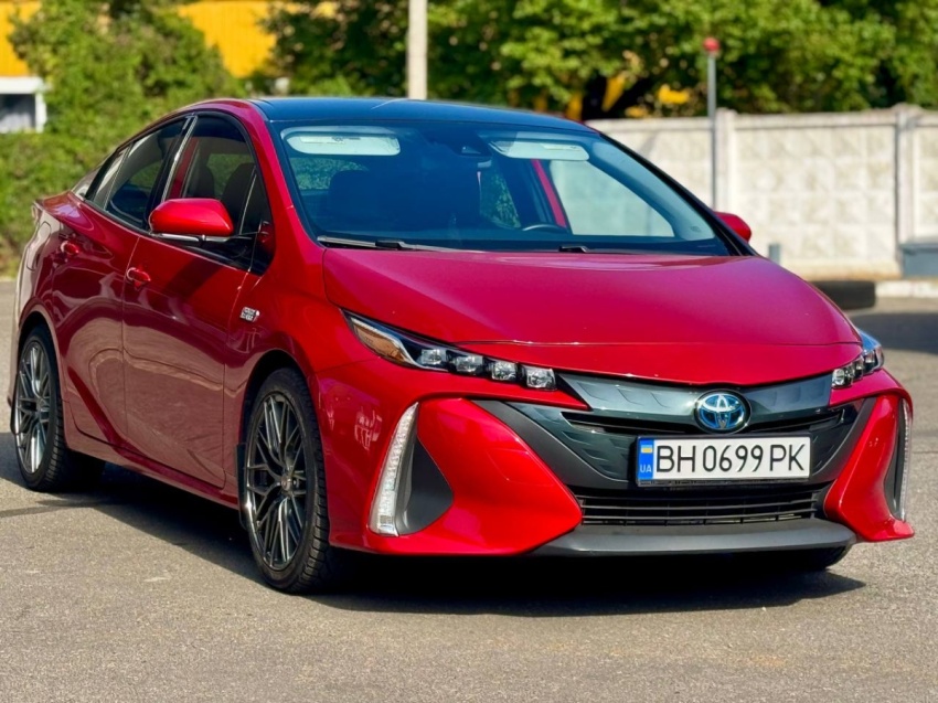 Toyota Prius Prime Plug-in Hybrid 2019