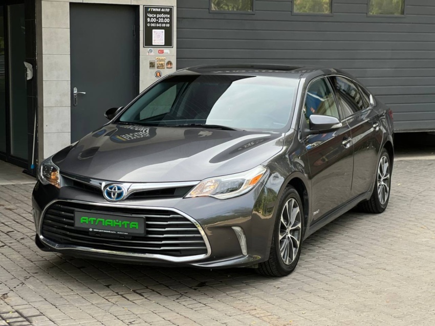 Toyota Avalon Hybrid 2016