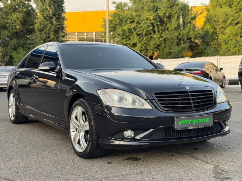 Mercedes-Benz S-Class 2008