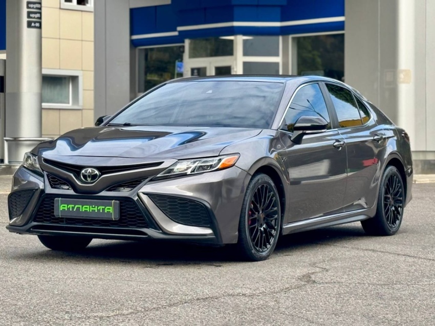 Toyota Camry 2022